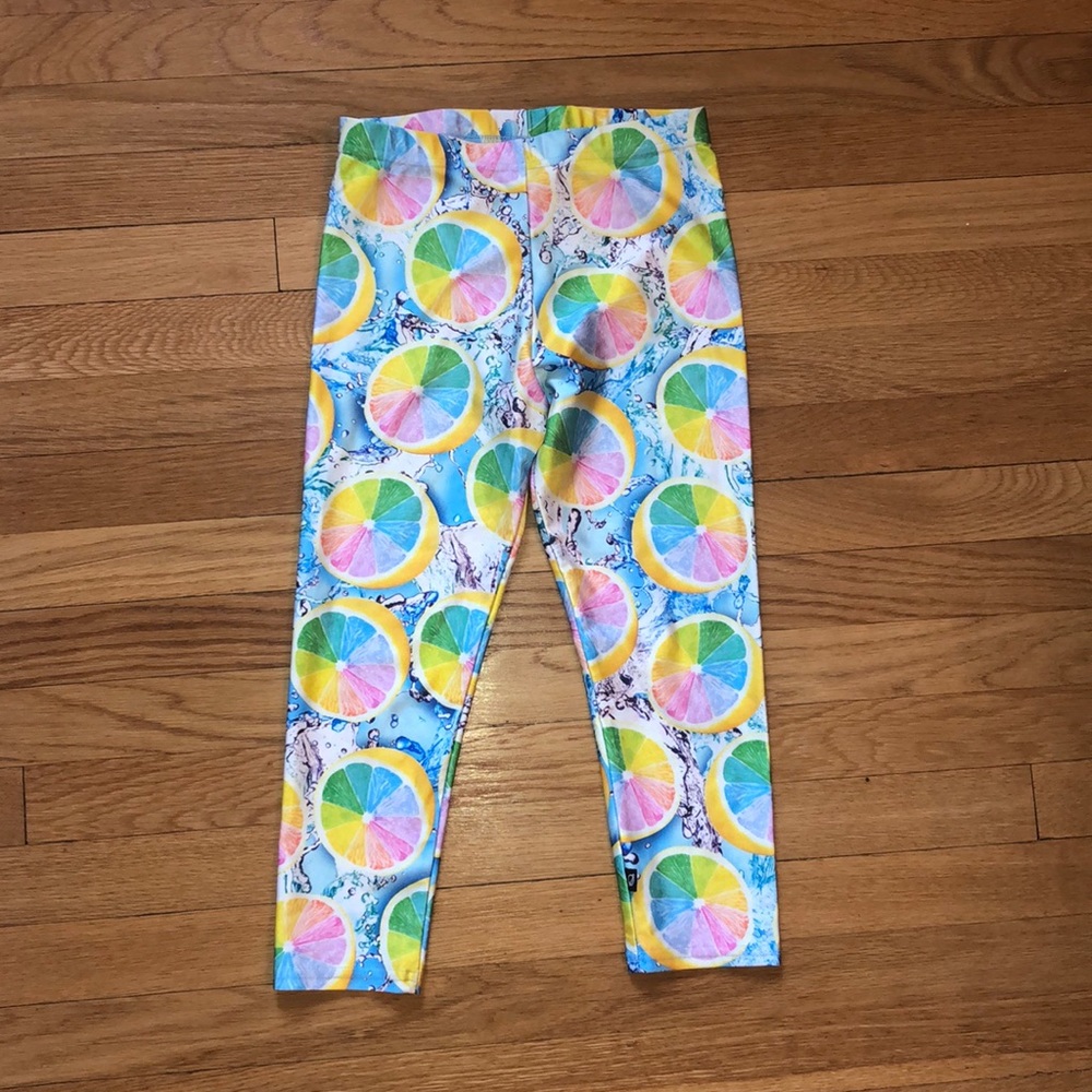 Theres girls leggings!